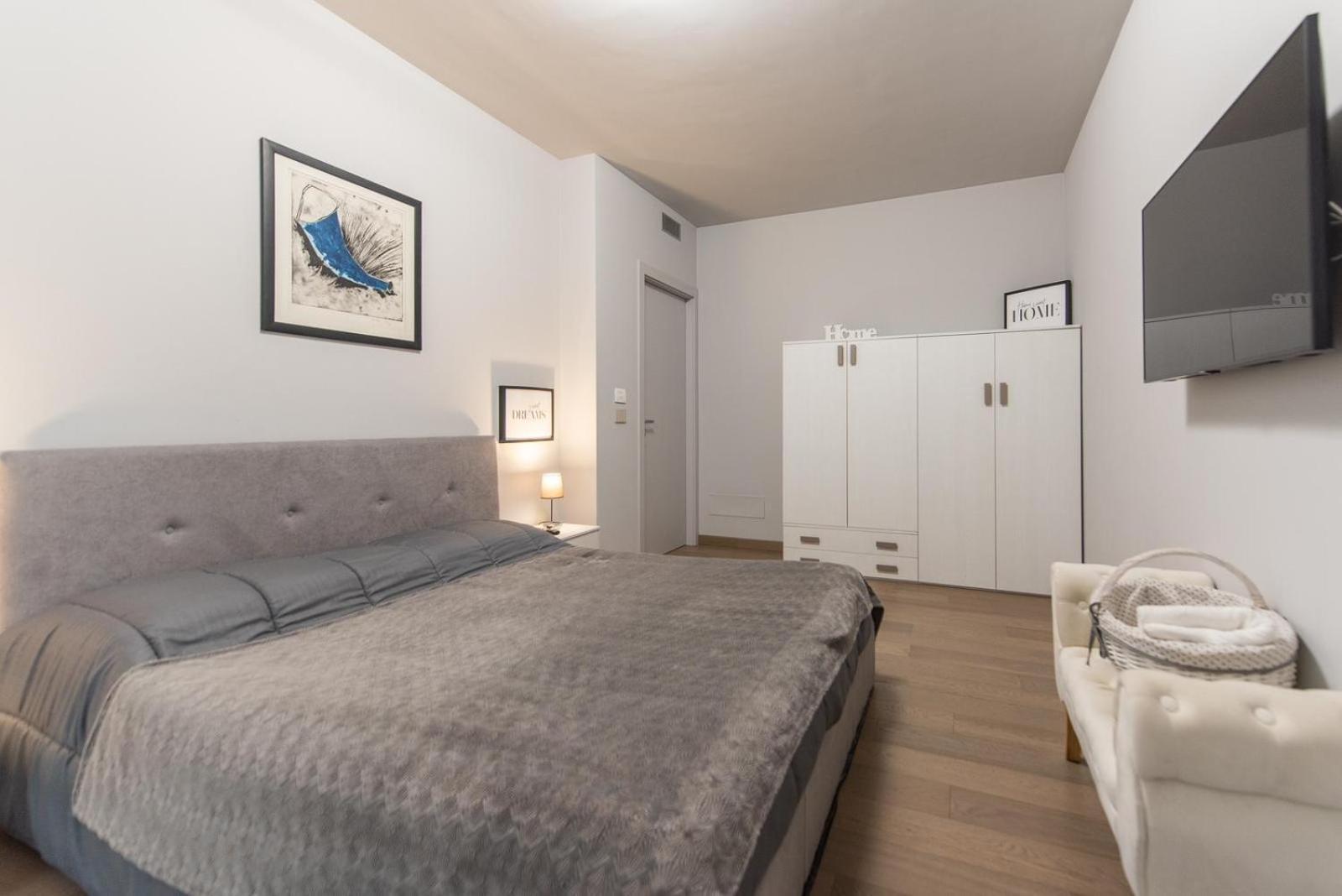 Apartamento Elegante Bilocale-Centro Torino-Free Wifi Exterior foto